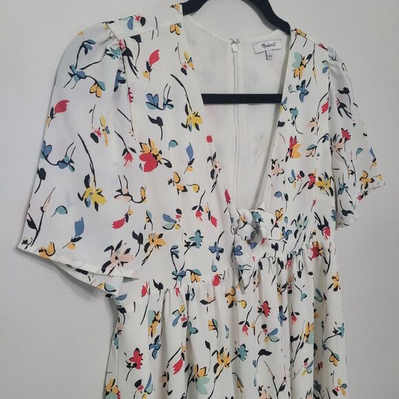 Madewell Dresses & Skirts - Madewell Tie-Front Mini Dress Size 2 White Drifting Flowers V-Neck Short Sleeve